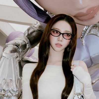 infp365's profile picture. kangen karina