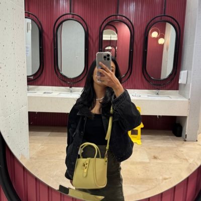 ptsekarini's profile picture. 