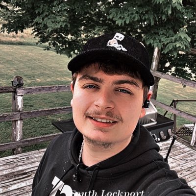 ItsPocoa's profile picture. Just a dude trying to live life. 24, Aspiring  Streamer.