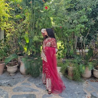 KharalMinahil's profile picture. 