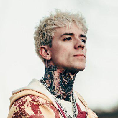 rapper / streamer / live-streamer at https://t.co/AmvLeAawkZ ❌ Texas & LA | Business: booking@officialphix.com | Music - https://t.co/4PDUI5FwNc