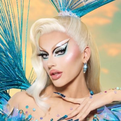 ✨ Your Fashion Princess✨ 🏁 DRAG RACE FRANCE 💁🏼♀️ CEO of ENCHANTÉE
