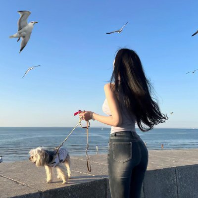 Kora55534's profile picture. 𝐃𝐫𝐞𝐚𝐦𝐢𝐧𝐠 𝐛𝐢𝐠, 𝐥𝐢𝐯𝐢𝐧𝐠 𝐛𝐢𝐠𝐠𝐞𝐫  𝐂𝐨𝐟𝐟𝐞𝐞 𝐥𝐨𝐯𝐞𝐫 ☕  𝐀𝐥𝐰𝐚𝐲𝐬 𝐜𝐡𝐚𝐬𝐢𝐧𝐠