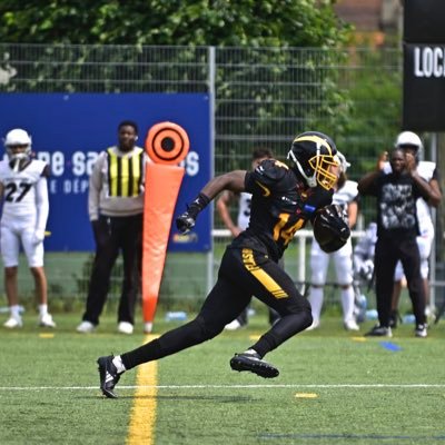 GrogaMarc's profile picture. WR | 6’4ft | 194lbs | 🚨co: 2026 | 📨: marchorebgroga@gmail.com dm open. Available Fall 2026