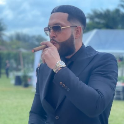 mia_Lui5's profile picture. 🚀 Owner @mia_inspections
📈 NQ Futures Day Trader
🏡 Realtor | 📍 Miami