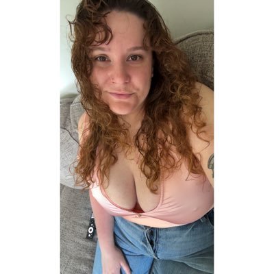 She/Her. Raging Trash Person. Social Media Participant. MD. PCCM fellow. Interests in: Sex Ed, Women's Health and LGBTQ health. healthcare is a human right.