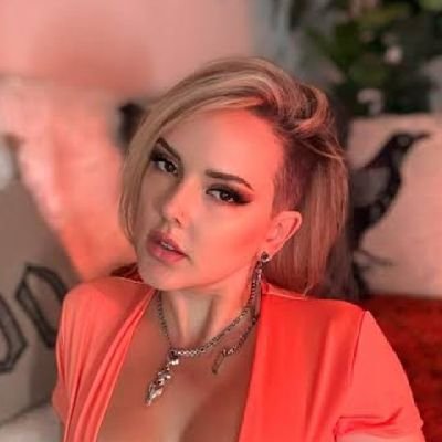Give thanks to God for life. I love pets 🐕 I'm single and like to have fun