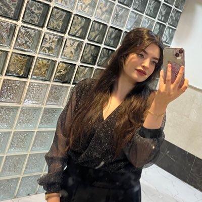 fatemeh_myself's profile picture. منِ شعر دوست‌‌ِ همیشه امیدوارِ پر انرژیِ فیلم بازِ اهل کتاب