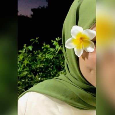 starrynicc_'s profile picture. Livin' a little 🦋