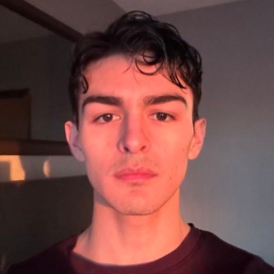 glossymop's profile picture. 