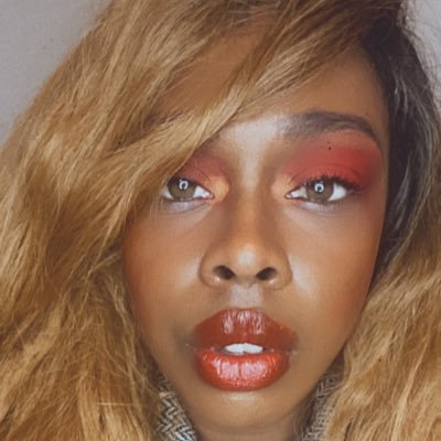 _xdkdsad_b_oii's profile picture. Interested in Entrepreneurship