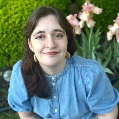 author of Erev Gildene (@gameoverbooks, 2022), Crowd Surfing With God (@halfmysticpress, 2018), good luck in the real world (@buttonpoetry, 2026). she/her