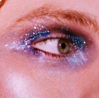 ellilazylady's profile picture. quejándome desde los 90s