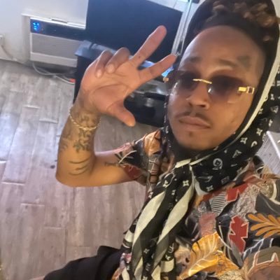 Formally known as @Flykicks_Cecil #ProudFather. #🤙🏽 IG Flykicks_Cecil