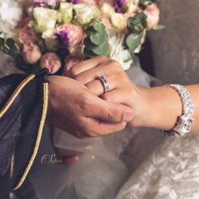 (اقلهن مهرآ اكثرهن بركه )(يوجد رسوم من الذكور اثبات جديه )(اللاخوات الغير مقتدرات مجانآ)(مواطنين ومقيمين والمولودين فقط)