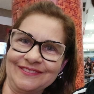 monicameirelesc's profile picture. Alguém que não perde a esperança!