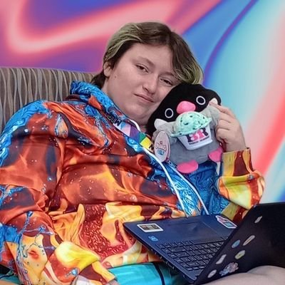 🌺🐸🐣🌺 Pokemon, Roleplaying, Creepypasta, Reading, Drawing, Playing Pokemon, stardew valley, Facebook,Shiny pokemon and animal crossing.