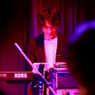 dev_kojima's profile picture. 名古屋のどっかで照明さんと映像さんもちょっと YOASOBIが好き