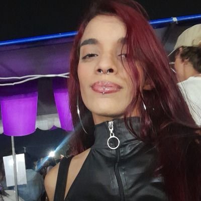 Sou antropóloga e pesquisadora, mas não esperem muitas coisas sérias desse perfil.