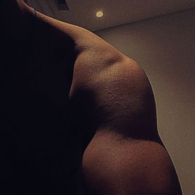 nene1g2's profile picture. hola soy hombre, tengo 19 años, uso esta cuenta para chismosear, si quieres chat hot podemos hablar