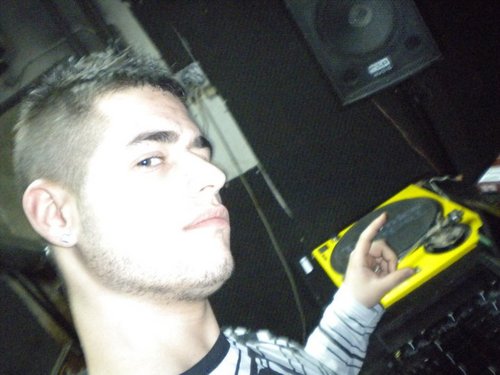 DjTxema's profile picture. aficionado a la musica electronica y al mundo del motor, gasolina en vena merece la pena!!