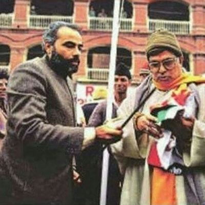 Tech Enthusiast | Political commentator |
Spiritual Philosopher |
अहं ब्रह्मास्मि - Everything is Oneness🧘📿