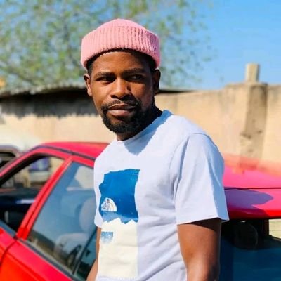 sombisisoul's profile picture. ❤📿🐐