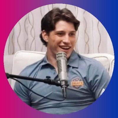 jaecirys's profile picture. he had joined the kingsguard for love, of course.

asoiaf + hockey enjoyer. anyone's guess which one i'll tweet about today

(she/her, 🔞)