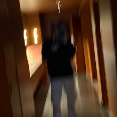 xZen___'s profile picture. ɪ ᴅᴏ ᴇsᴘᴏʀᴛs ʙʀᴏᴀᴅᴄᴀsᴛ ᴀɴᴅ ᴄᴏɴᴛᴇɴᴛ sᴛᴜꜰꜰ :)