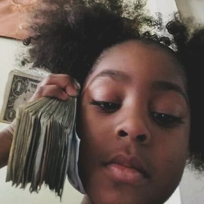 _li_s_a_b's profile picture. Que sera sera.💛
Registered Clinical Officer 🩺