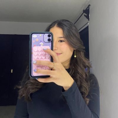 lucialpzv's profile picture. @pauljasonklein