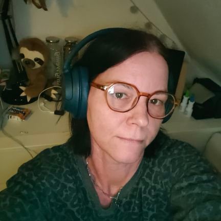 KovacsSzarka's profile picture. Meine Nationalität:MENSCH!   
#noafd #fckputin #fckorban #fcktrump