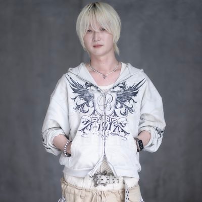 hanpen_redeal's profile picture. レイヤーカットと#ミインパーマが得意です🫶REDEAL/代表取締役/はんぺん/4店舗美容室を経営/全国美容師ランキング4年連続全国トップ10入り