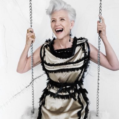 Bestselling International Author of A Woman Makes A Plan 📖LL Doctor of Dietetics🧑🎓 & Supermodel 😉💃#ItsGreatToBe76 Manager: anna@mayemusk.com