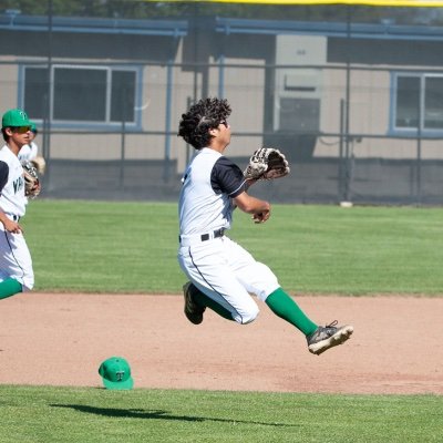 Class of 2026/Middle inf, RHP, Utility/. @socalbombers / @TehachapiBB / School: Tehachapi High School. instagram: xxderek_cardenasxx. Philippians 4:13