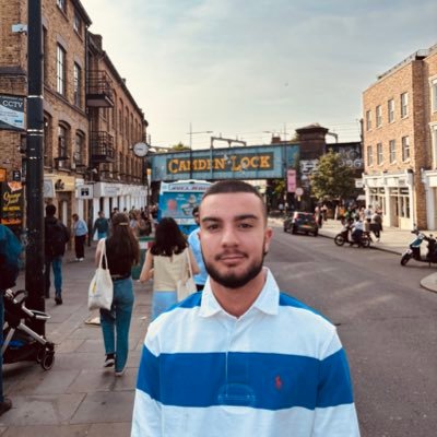 ADeveji's profile picture. Millwall 🇬🇧 🇹🇷 🇨🇾