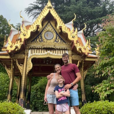 Father of two and husband who is always planning his next https://t.co/GCg7gwou4c’s too short to sit at home, go travel! #equality