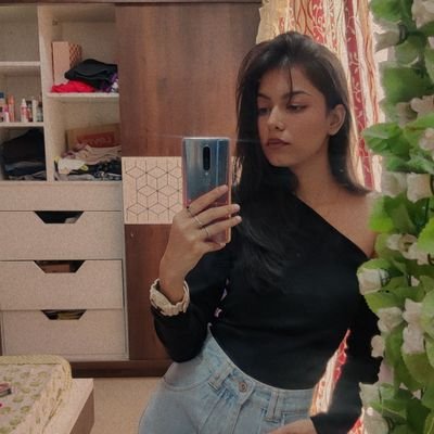 bangbang__yaya's profile picture. Tech innovator | Breaking barriers in IT 🌐 | Building solutions, inspiring change