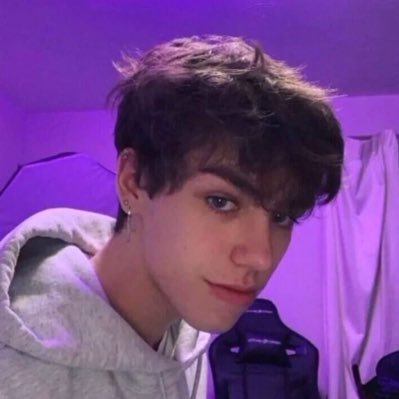 huanzong520's profile picture. 