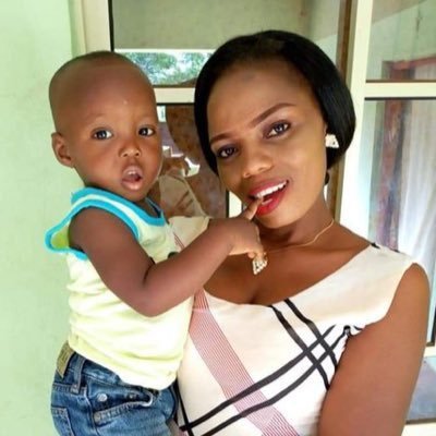 Single mom🧑🍼 marketer of products Primary School teacher