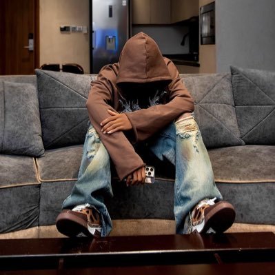 loseyi1212's profile picture. 