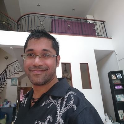 hesh2010's profile picture. Genuine. Let's connect Singapore 🇸🇬