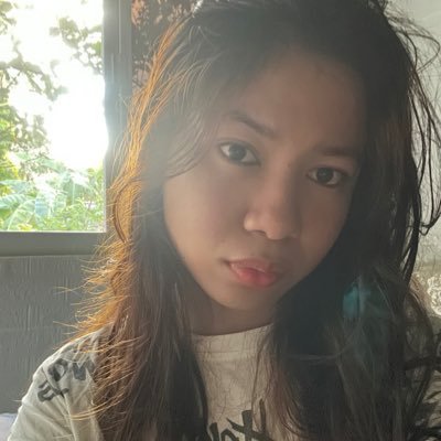 yulo_bree's profile picture. She's a paradox