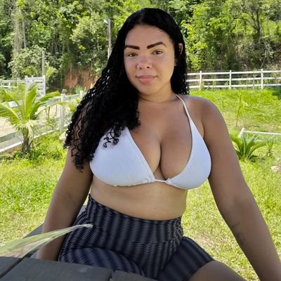 AhThairine's profile picture. 