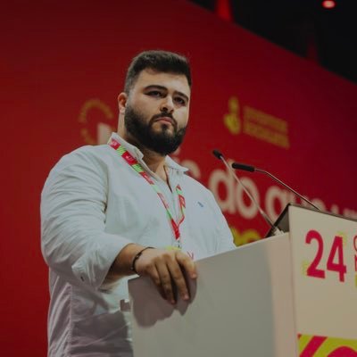 feup- eng. civil / benfiquista e socialista a tempo inteiro