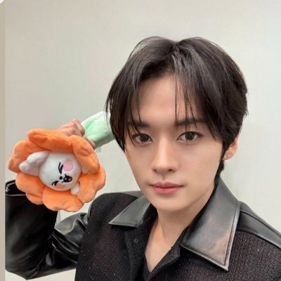 #STRAYKIDS #리노 🐰 — #NCTDREAM 🦊 #런쥔