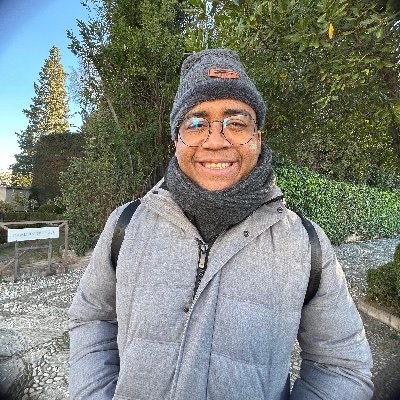 “Para ser feliz se necesita tiempo. La felicidad es una eterna paciencia.” —Albert Camus