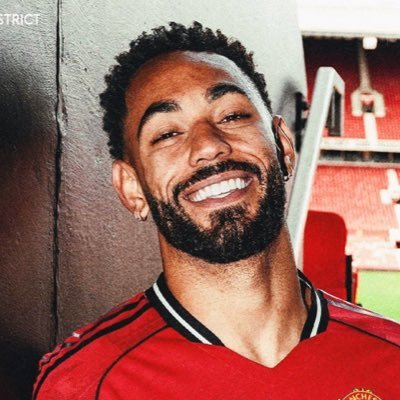 The wolf in sheeps skin • Twitch Streamer & Content Creator • Man Utd • Los Angeles Lakers •