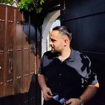 yusufozzer23's profile picture. 