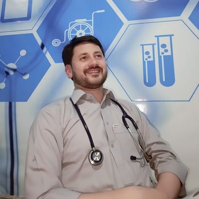 محبتـوں کے تقــــــدس میں شمــار ہے اپنـــا
پسنــــد کے دائــروں میں ہمیں لایا نہ کیجئے